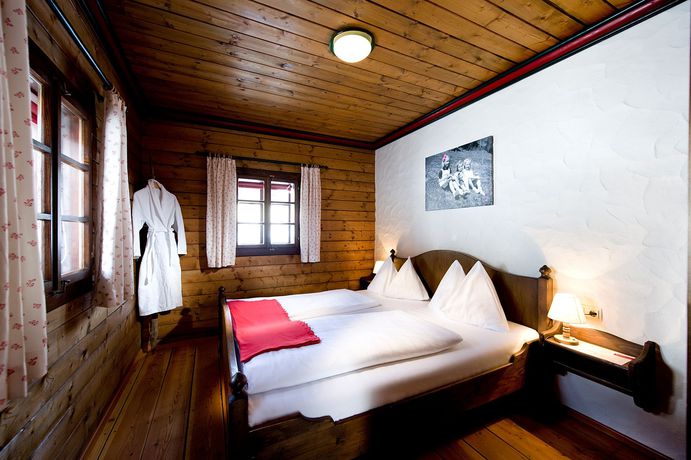 Imagen de los exteriores del Hotel Beim Oswald. Foto 12