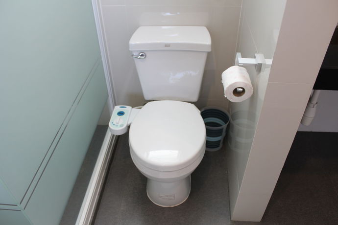 Imagen de la habitación del Hotel Be-ing Suites. Foto 10