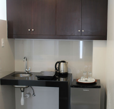 Imagen de la habitación del Hotel Be-ing Suites. Foto 11
