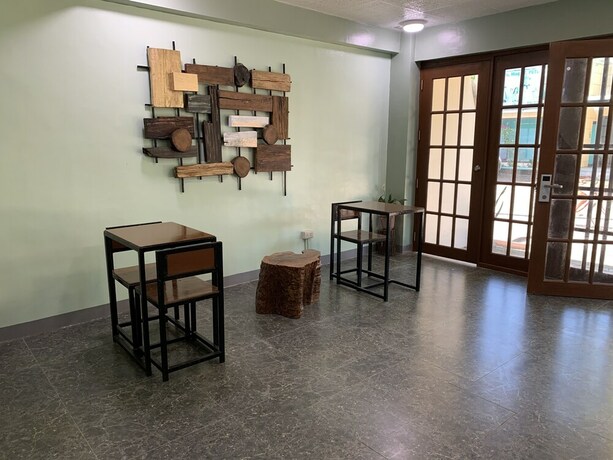 Imagen de los interiores del Hotel Beinte Singko de Marso Apartments. Foto 33