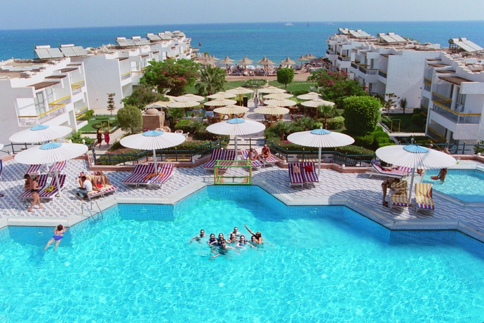 Imagen de la piscina del Hotel Beirut Hurghada. Foto 14