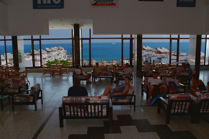 Imagen de los interiores del Hotel Beirut Hurghada. Foto 13