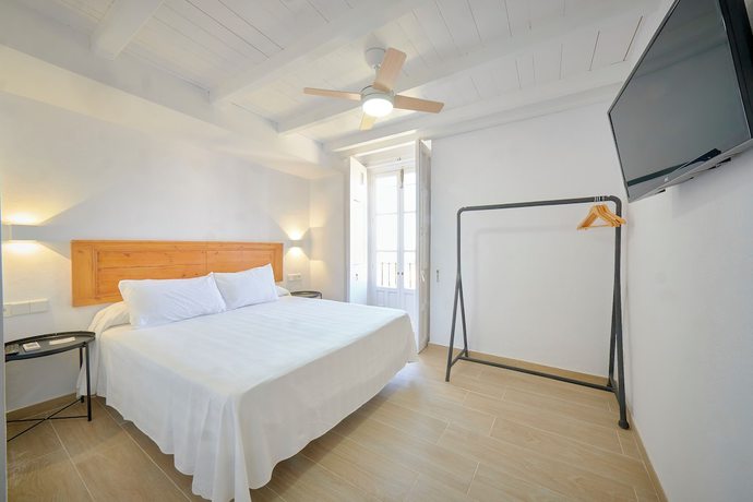 Imagen de la habitación del Hotel Bekkeh. Foto 3