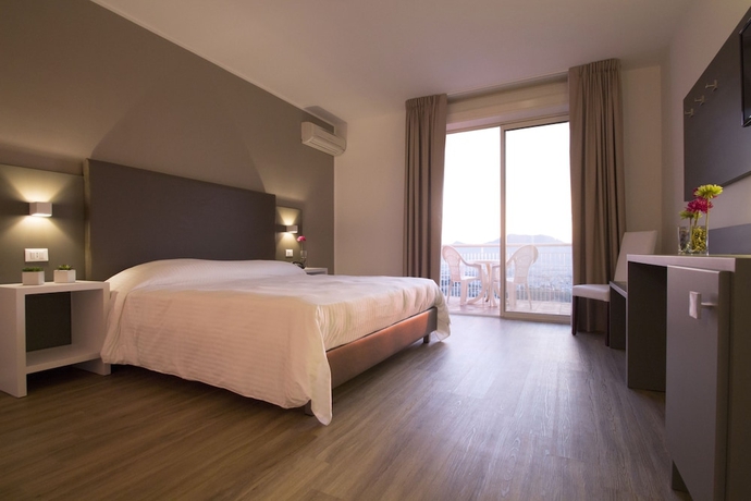 Imagen de la habitación del Hotel Bel 3. Foto 4