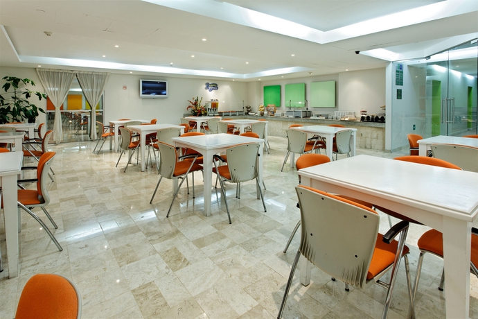 Imagen del bar/restaurante del Hotel Bel Air Business Mexico City WTC, Trademark by Wyndham. Foto 1