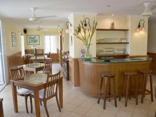 Imagen del bar/restaurante del Hotel Bel Air, Mah&eacute;. Foto 4