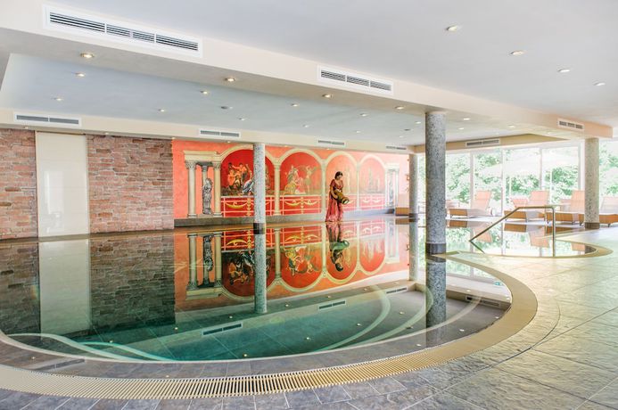 Imagen de la piscina del Hotel Bel Air Sport and Wellness. Foto 18