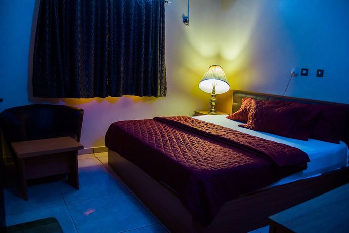 Imagen de la habitación del Hotel Bel Ami, Lagos. Foto 4