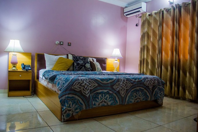 Imagen de la habitación del Hotel Bel Ami, Lagos. Foto 9