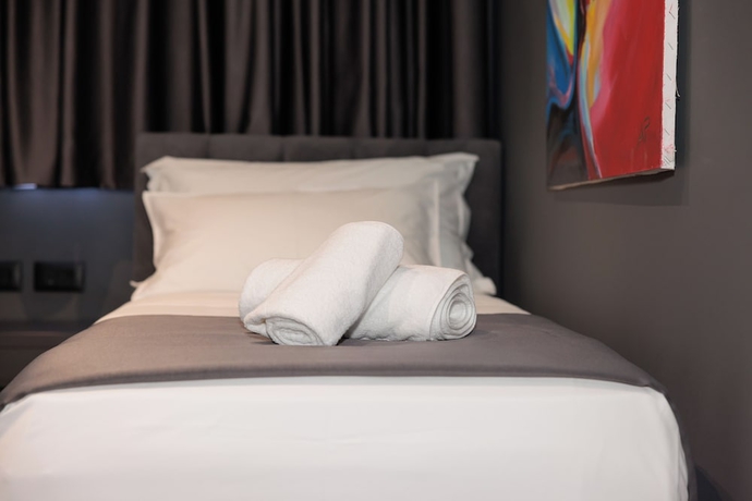 Imagen de la habitación del Hotel Bel Ami Tirana. Foto 7