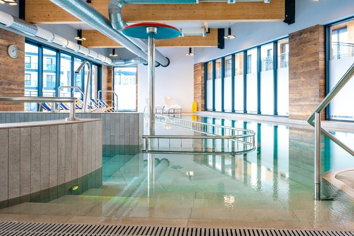 Imagen de la piscina del Hotel Bel Mare Resort. Foto 18