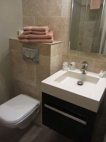 Imagen de la habitación del Hotel Bel Ombra, Bandol. Foto 5