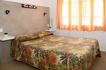 Imagen de la habitación del Hotel Bel Ombra, Bandol. Foto 7