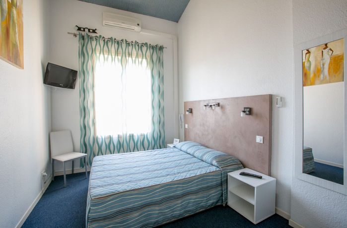 Imagen de la habitación del Hotel Bel Ombra, Bandol. Foto 10