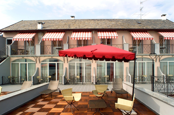 Imagen de los exteriores del Hotel Bel Sit, Meina. Foto 13