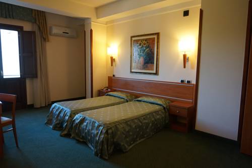 Imagen de la habitación del Hotel Bel Sito Due Torri. Foto 8