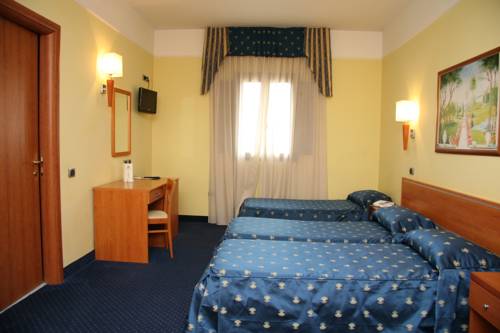 Imagen de la habitación del Hotel Bel Sito Due Torri. Foto 12