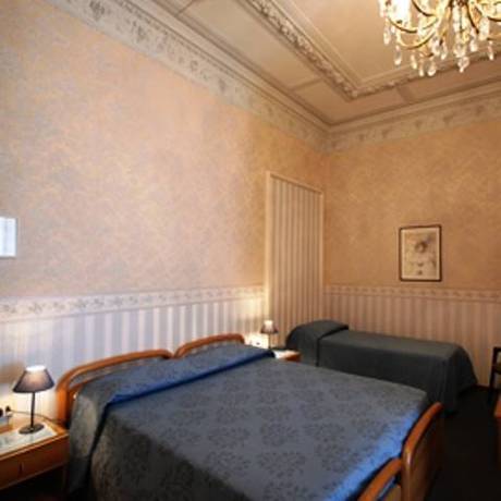 Imagen de la habitación del Hotel Bel Soggiorno, Génova. Foto 3