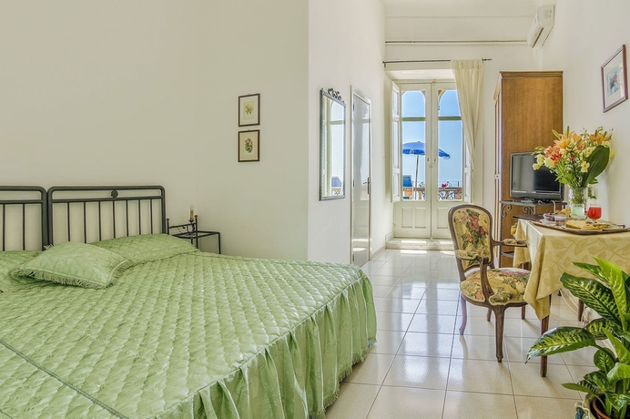 Imagen de la habitación del Hotel Bel Soggiorno, Mazzarò. Foto 5