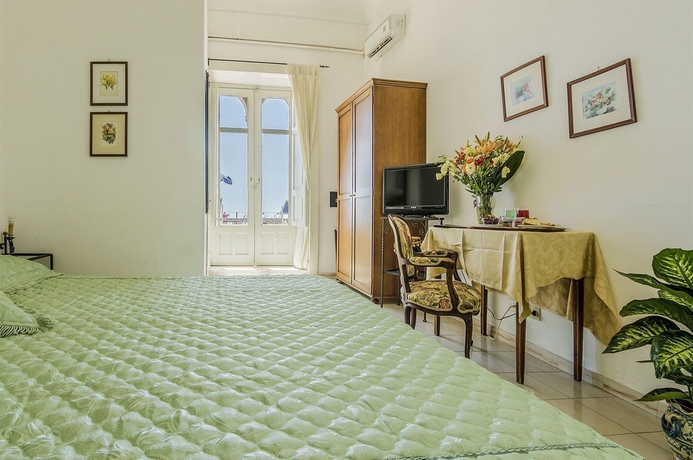 Imagen de la habitación del Hotel Bel Soggiorno, Mazzarò. Foto 12