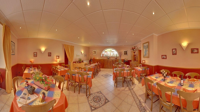 Imagen del bar/restaurante del Hotel Bel\'Air. Foto 2