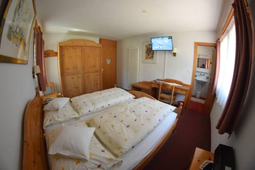 Imagen de la habitación del Hotel Bela Riva. Foto 3