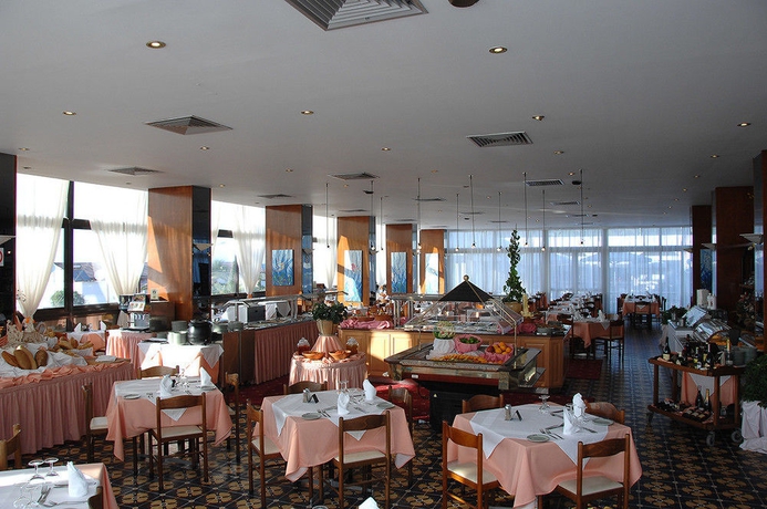 Imagen del bar/restaurante del Hotel Belair Beach, Rodas. Foto 3
