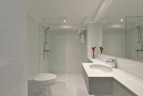 Imagen de la habitación del Hotel Belaire Bangkok Sukhumvit. Foto 10