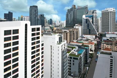 Imagen de los exteriores del Hotel Belaire Bangkok Sukhumvit. Foto 13