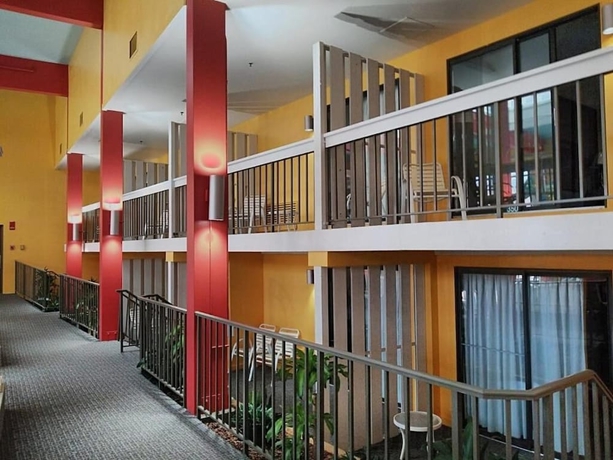 Imagen de los interiores del Hotel Bel-aire Lake Erie. Foto 14