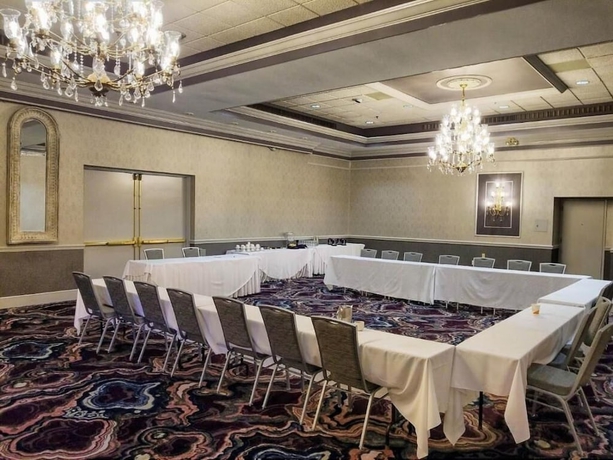 Imagen de los interiores del Hotel Bel-aire Lake Erie. Foto 18