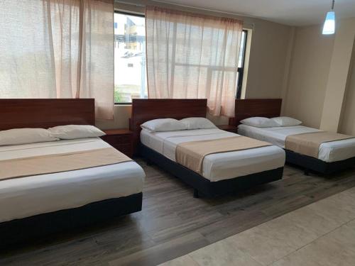 Imagen de la habitación del Hotel Belamar. Foto 17