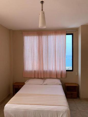 Imagen de la habitación del Hotel Belamar. Foto 19