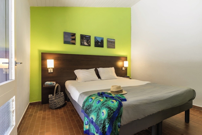 Imagen de la habitación del Hotel Belambra Clubs Belgod&egrave;re - Golfe de Lozari. Foto 2