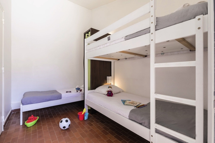 Imagen de la habitación del Hotel Belambra Clubs Belgod&egrave;re - Golfe de Lozari. Foto 7