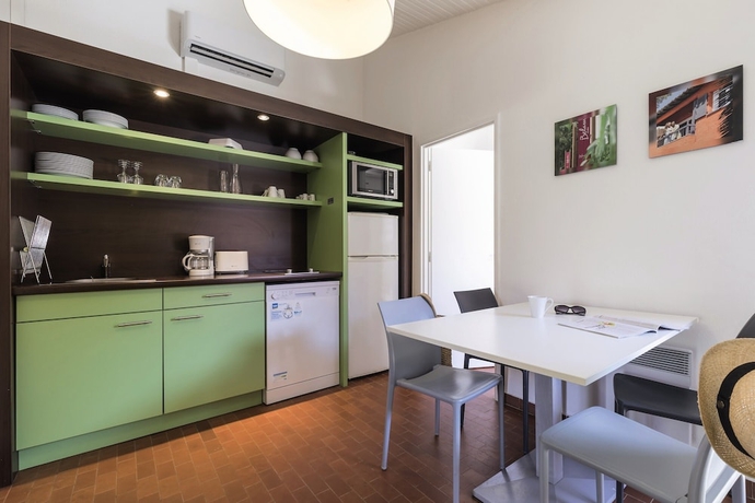 Imagen de la habitación del Hotel Belambra Clubs Belgod&egrave;re - Golfe de Lozari. Foto 10