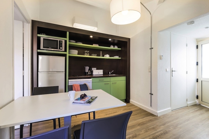 Imagen de la habitación del Hotel Belambra Clubs Belgod&egrave;re - Golfe de Lozari. Foto 12