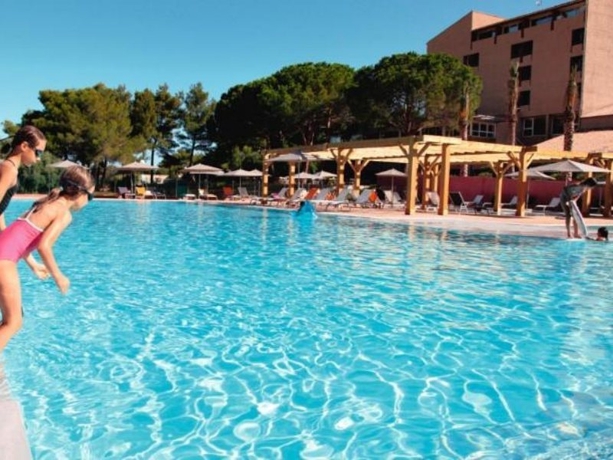 Imagen general del Hotel Belambra Clubs Belgodère - Residence Golfe De Lozari. Foto 2