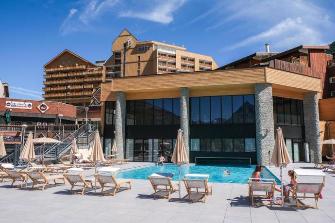 Imagen general del Hotel Belambra Clubs Les 2 Alpes - Les Deux Alpes 1800. Foto 3