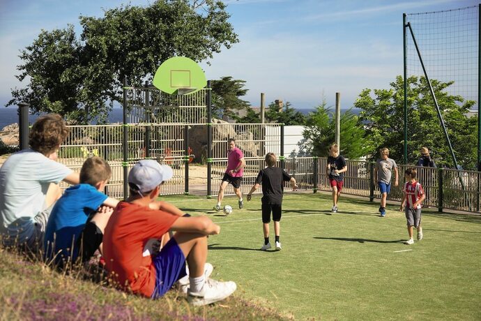 Imagen general del Hotel Belambra Clubs Trégastel - Le Castel Sainte Anne. Foto 10