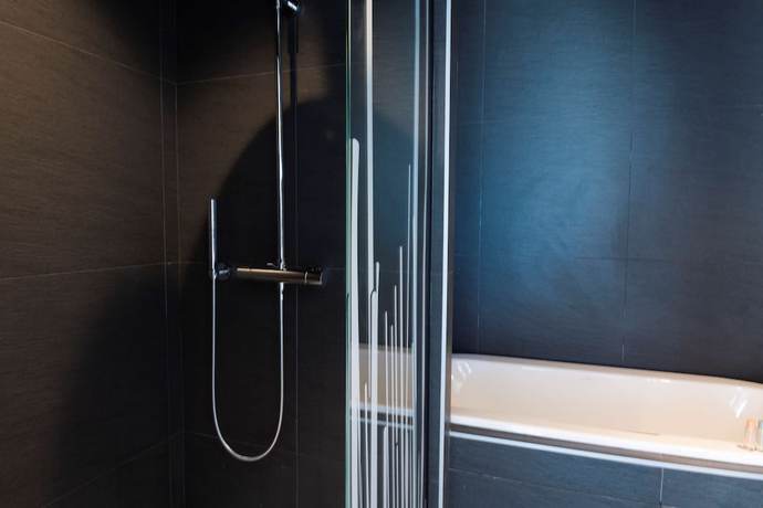 Imagen de la habitación del Hotel Belaroia. Foto 14