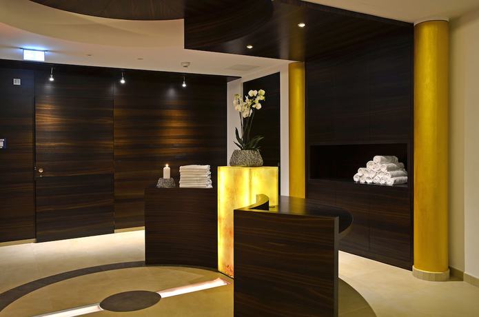 Imagen de los interiores del Hotel Belchenhotel J&auml;gerst&uuml;ble. Foto 18