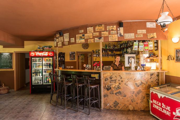 Imagen de los interiores del Hotel Belez. Foto 17