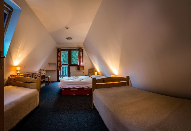 Imagen de la habitación del Hotel Belez. Foto 12