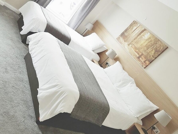 Imagen de la habitación del Hotel Belfast House. Foto 13