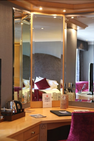Imagen de la habitación del Hotel Belfast Loughshore. Foto 5
