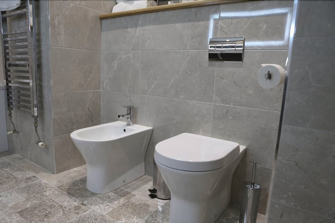 Imagen de la habitación del Hotel Belfast Loughshore. Foto 8