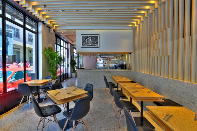 Imagen del bar/restaurante del Hotel Belga. Foto 3