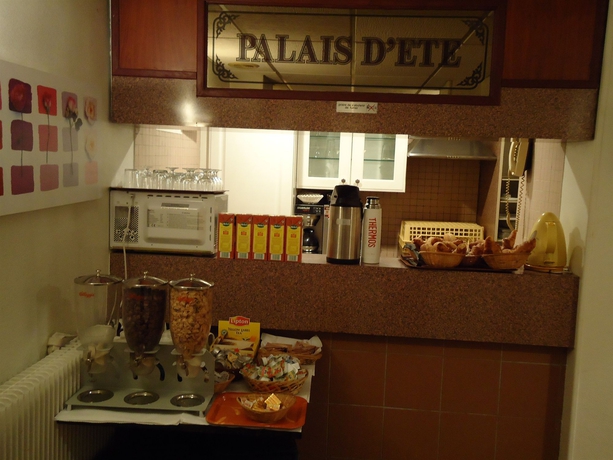 Imagen del bar/restaurante del Hotel Belgrand. Foto 2