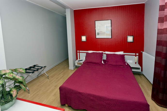 Imagen de la habitación del Hotel Belgrand. Foto 10